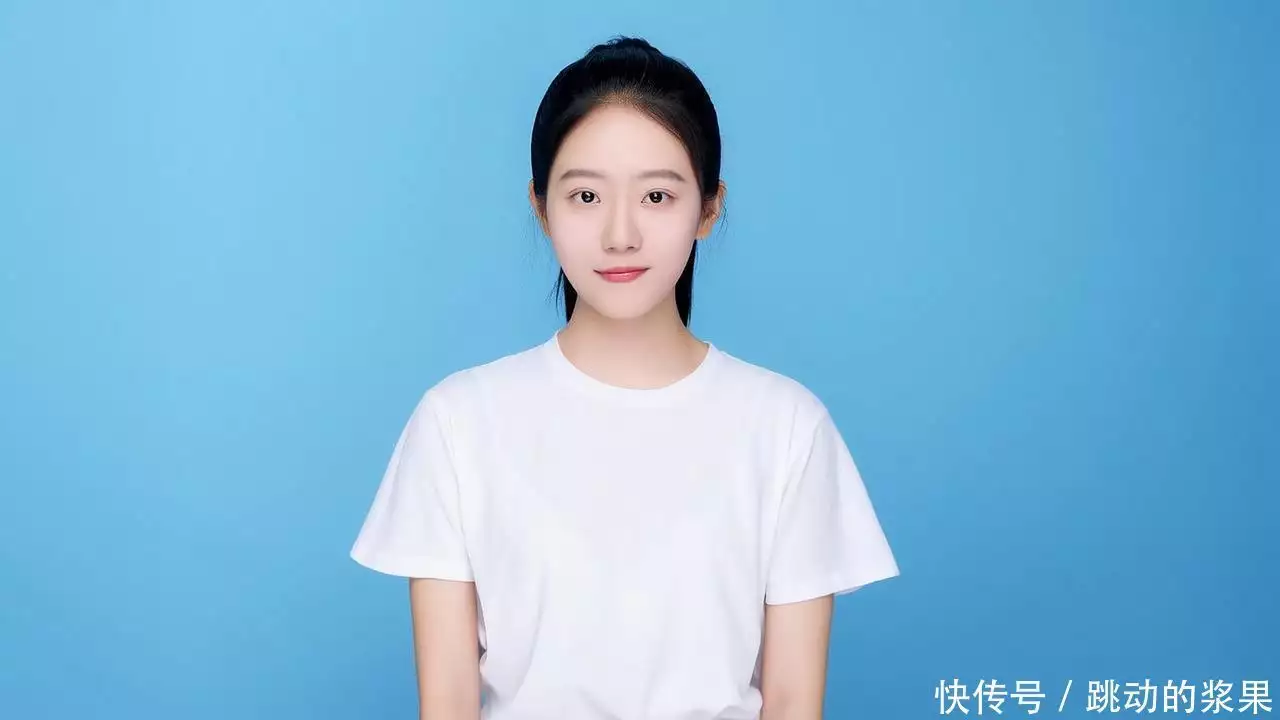 红底证件照换白底_夸兔证件照小程序_蓝底证件照