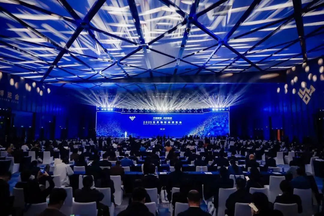 物联网分享经济2025最新消息_物联网产业全景图谱_AIoT能力版图