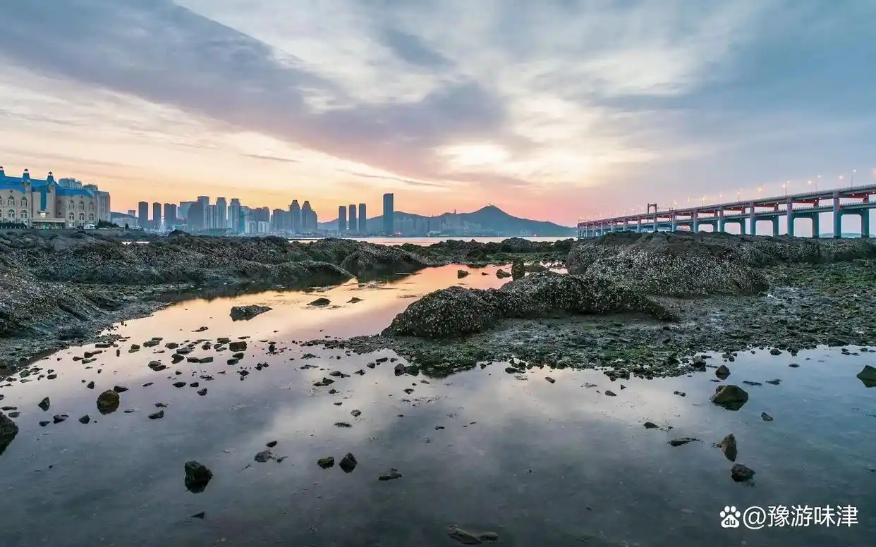 大连黑石礁_大连黑石礁地质公园_黑石礁海蚀地貌旅游