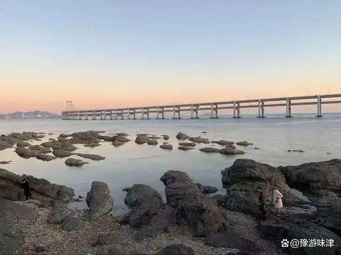 大连黑石礁地质公园_黑石礁海蚀地貌旅游_大连黑石礁