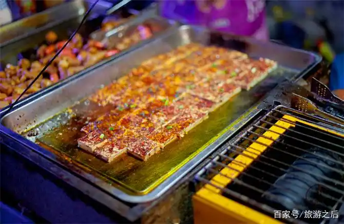 大连黑石礁小吃街_大连黑石礁_黑石礁公园旅游攻略