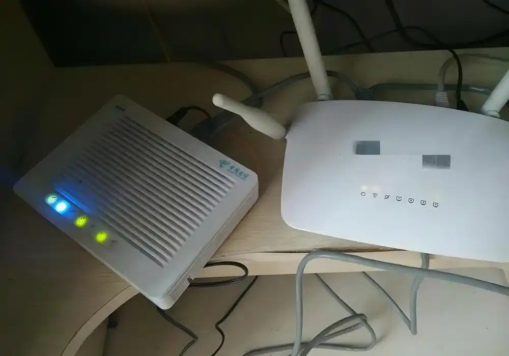 路由器位置影响网速_上网速度慢_WiFi信号满格网速慢原因