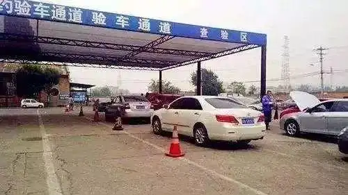 车管所未处理违章不予年检 法律诉讼 湖南长沙唐嵩案_交警违章