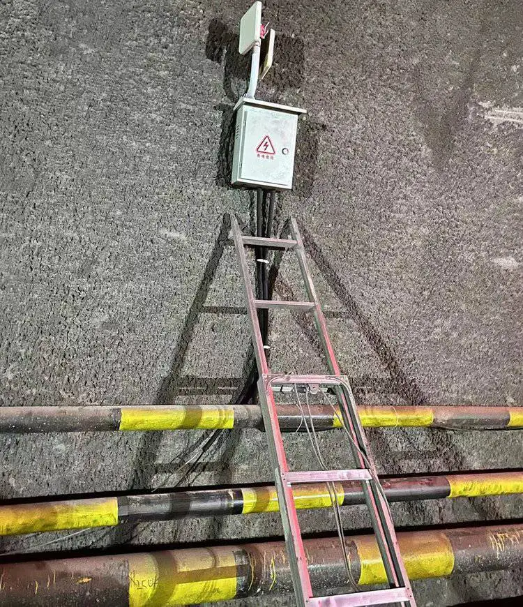 UWBLOC技术隧道定位精度_隧道人员定位系统方案_UWBLOC隧道人员定位系统