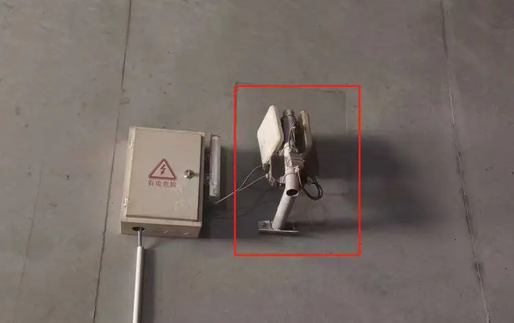 UWBLOC技术隧道定位精度_隧道人员定位系统方案_UWBLOC隧道人员定位系统