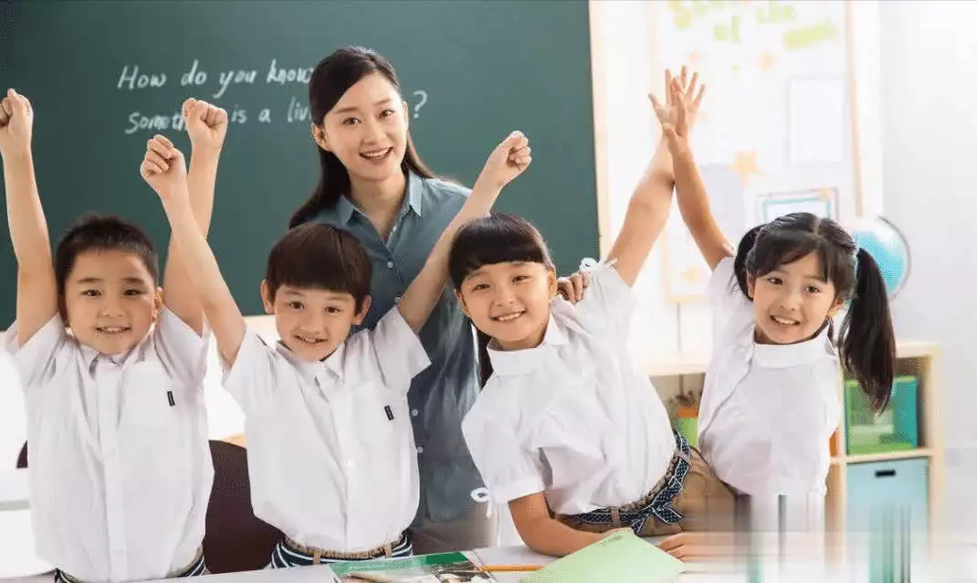 孩子看图写话搞笑_小学生造句错误_小学生在线学习