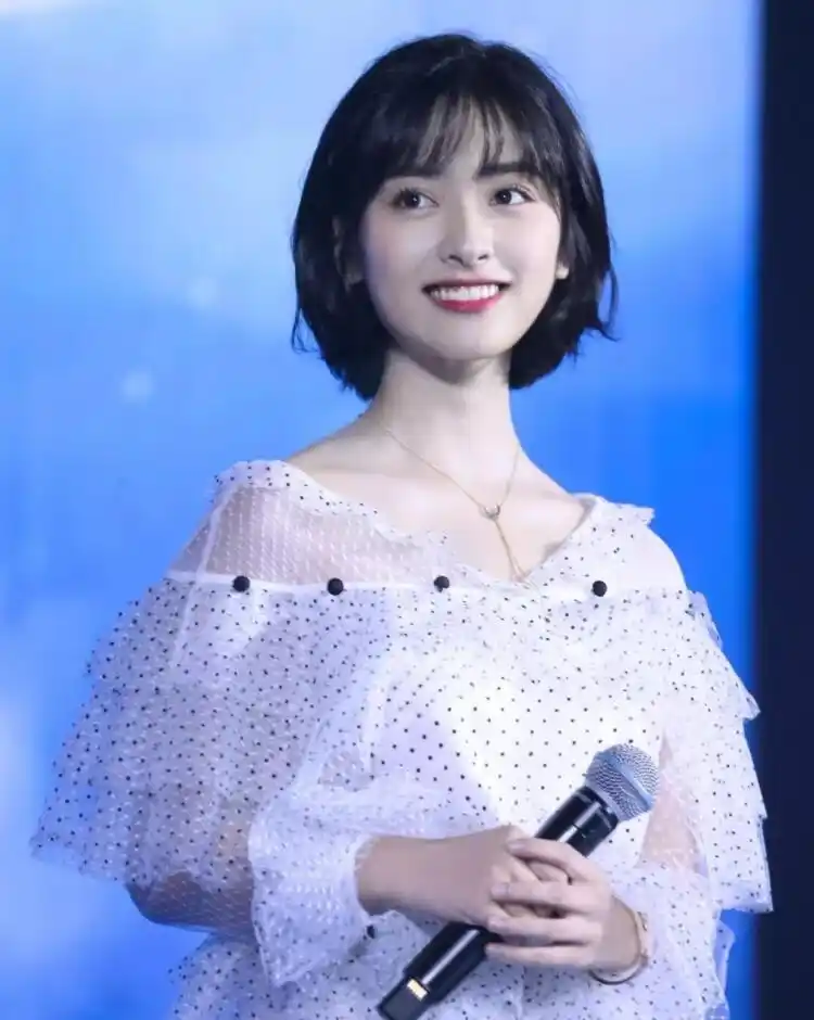 改良梨花头修饰脸型_胖脸女生发型选择技巧_宽脸女生适合的发型